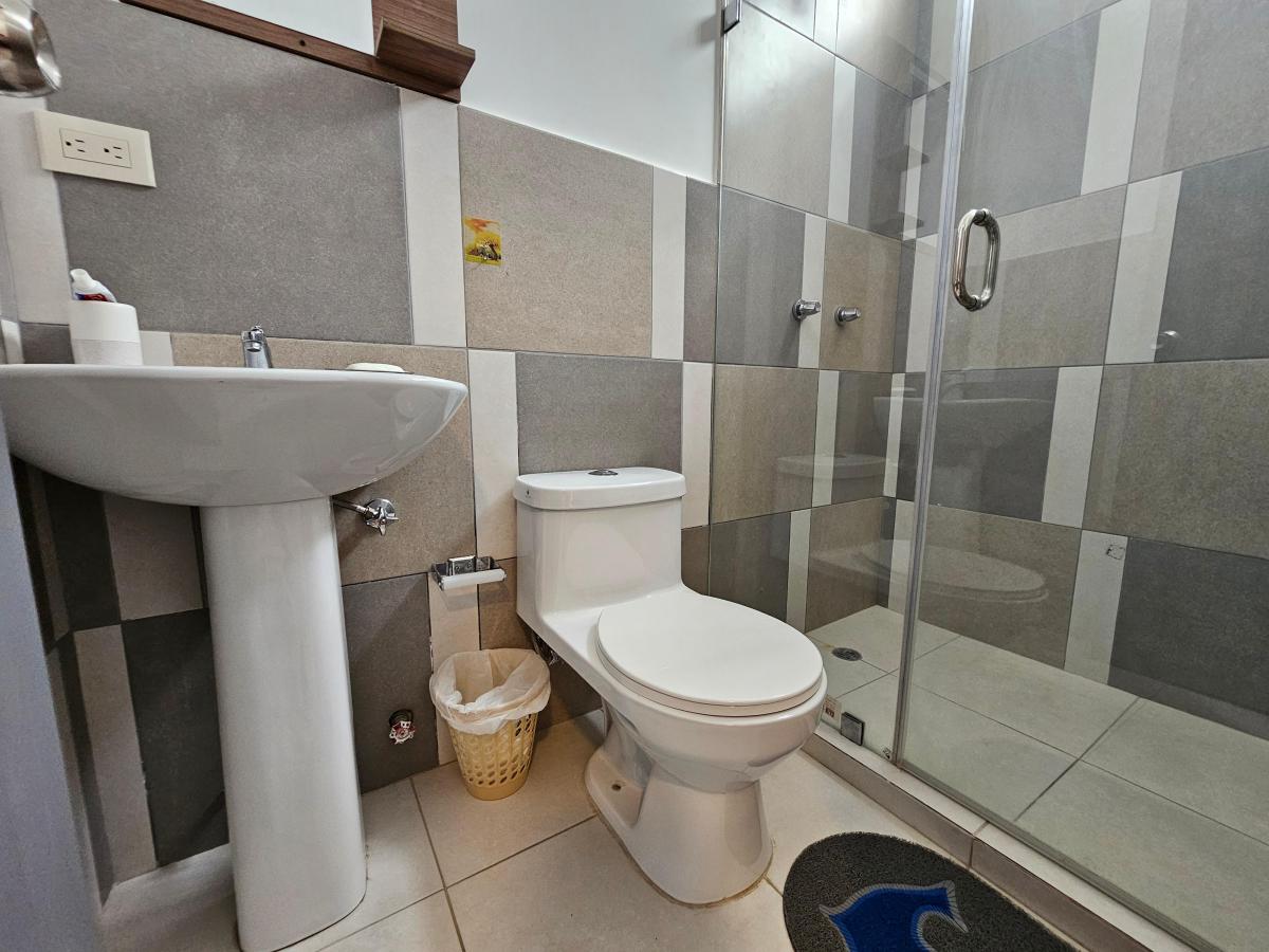 Vendo Moderna Casa de Una Planta — imagen 2