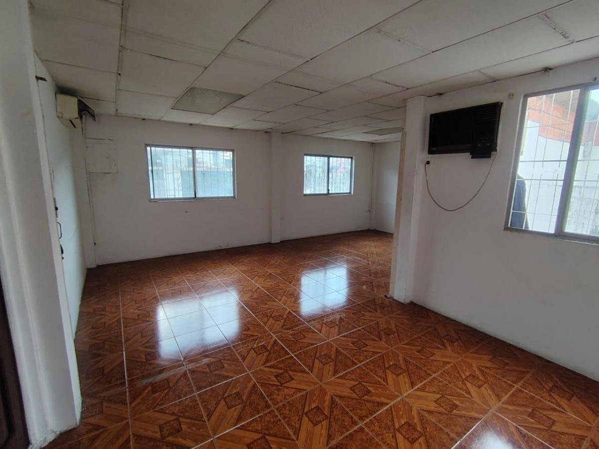 Vendo Villa de 190 m² de Terreno en La Alborada 10 Ma Etapa, Guayas — imagen 7