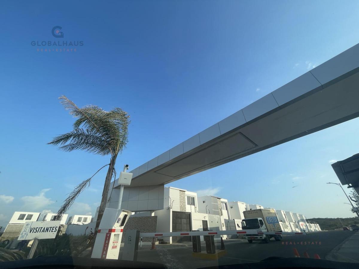 Venta de Terreno de 17 Hectáreas en El Sur de Manta. A. G, Manabí — imagen 3
