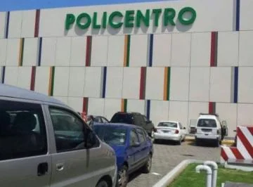 Vendo Local Comercial en C. C Policentro, Guayas — imagen 4