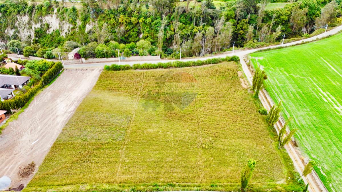 Terrenos en Venta en Atuntaqui - Sector Ontañon Lotes de 2160 m², Imbabura — imagen 6