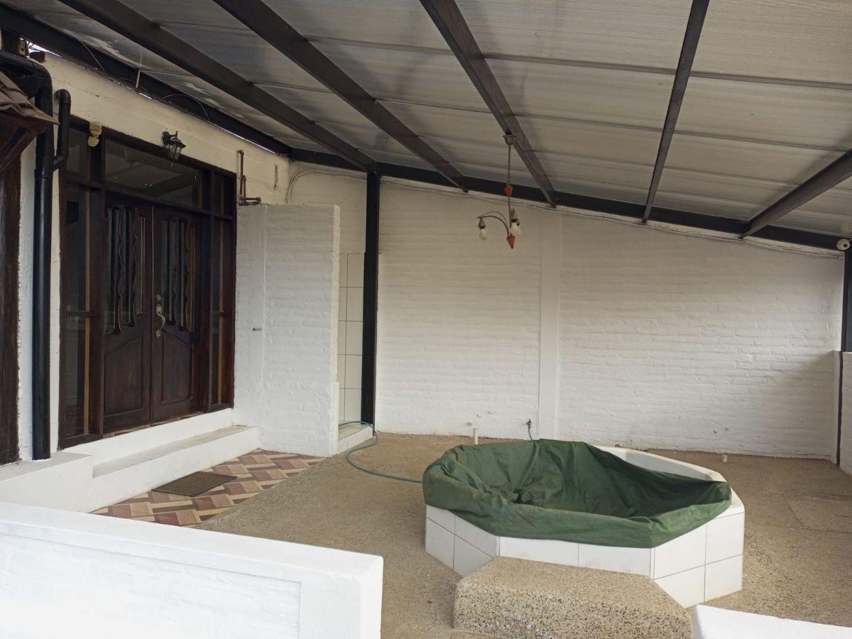 Venta Casa y Terreno Amplios Oportunidad, San Vicente de Tanda — imagen 2