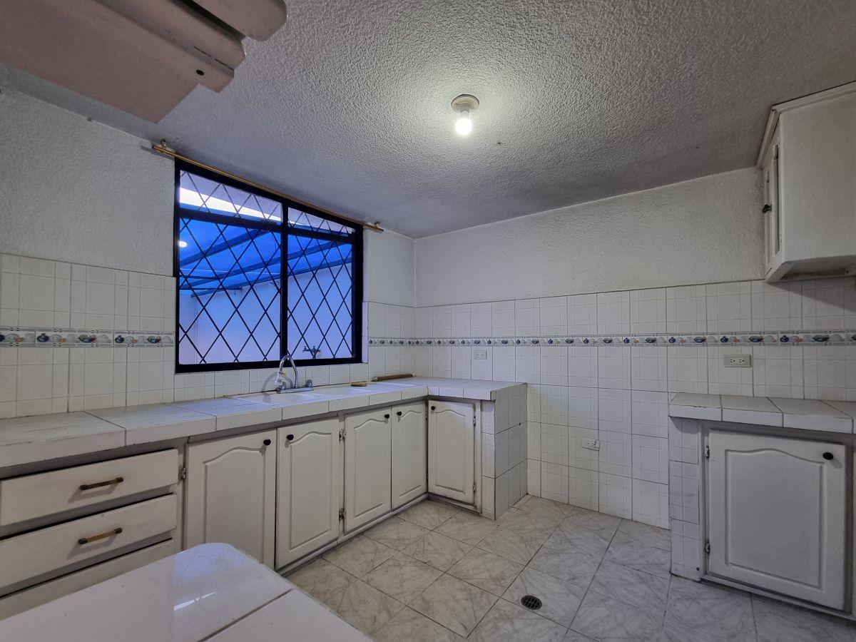 Casa en Venta 3 Habitaciones Sector Luluncoto Monjas Alto Donoso — imagen 7