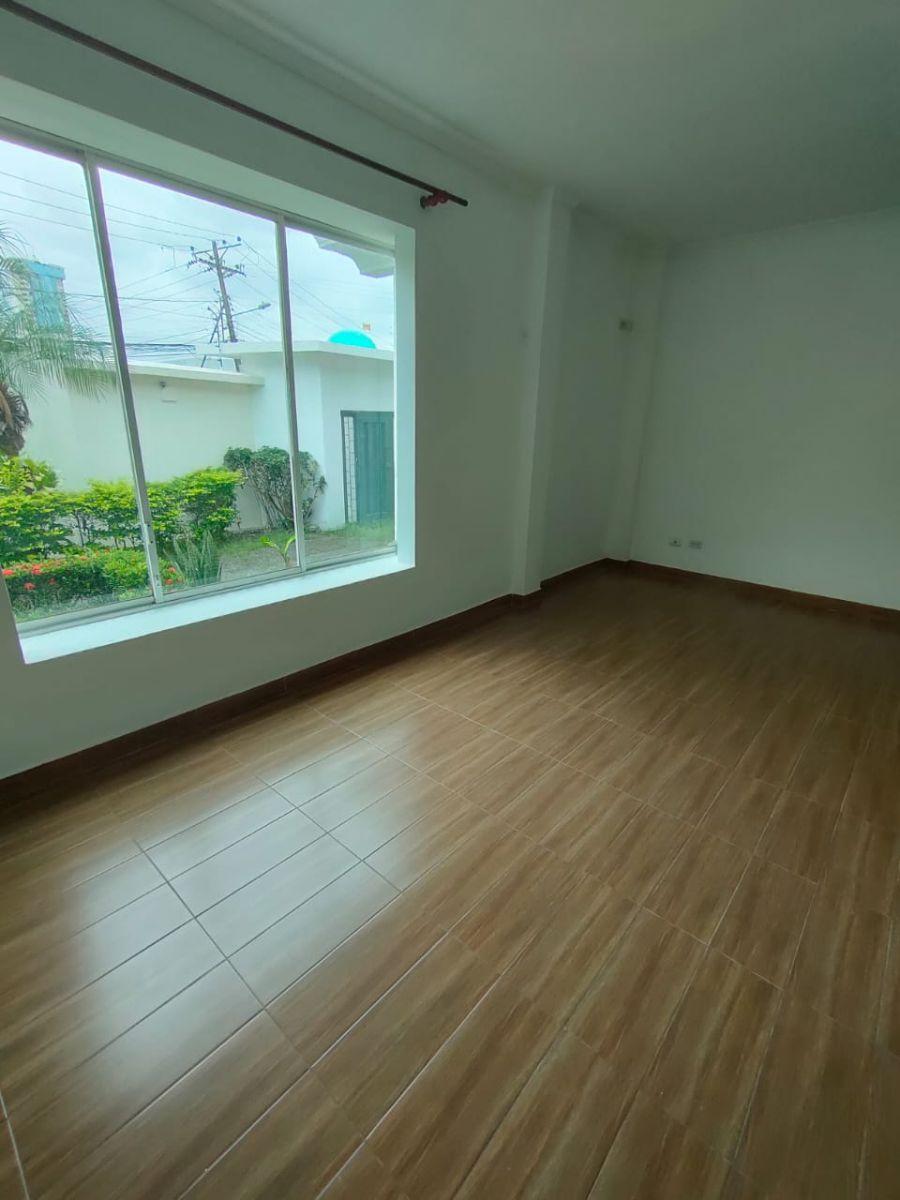 Vendo Casa en Urbanización Santa Cecilia, Guayas — imagen 5