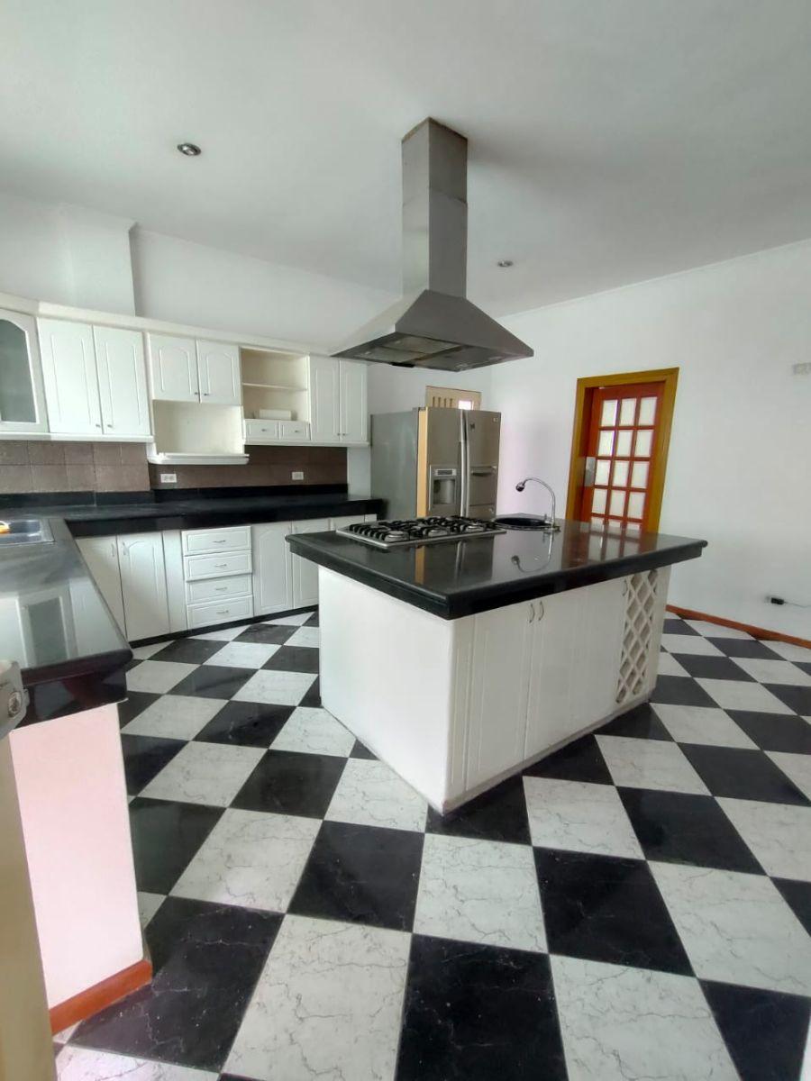 Vendo Casa en Urbanización Santa Cecilia, Guayas — imagen 2