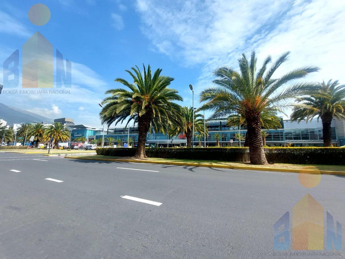 Vendo Terreno con Bodegas / Galpones a 3 Minutos de Quicentro Shopping La Carolina — imagen 8