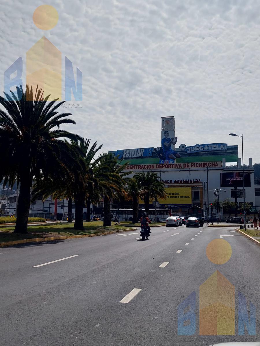 Vendo Terreno con Bodegas / Galpones a 3 Minutos de Quicentro Shopping La Carolina — imagen 6