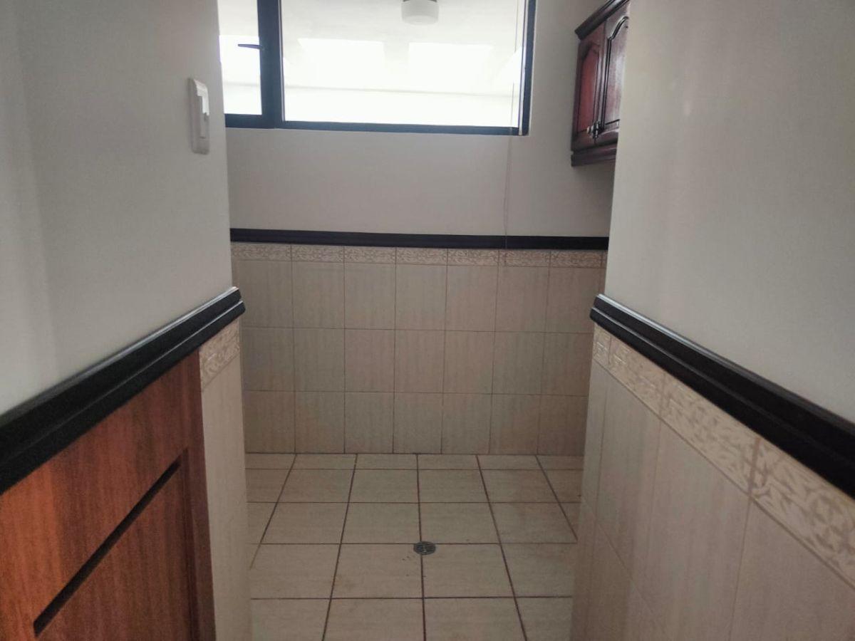 Vendo o Rento Casa Independiente en Miravalle (Cp) — imagen 2