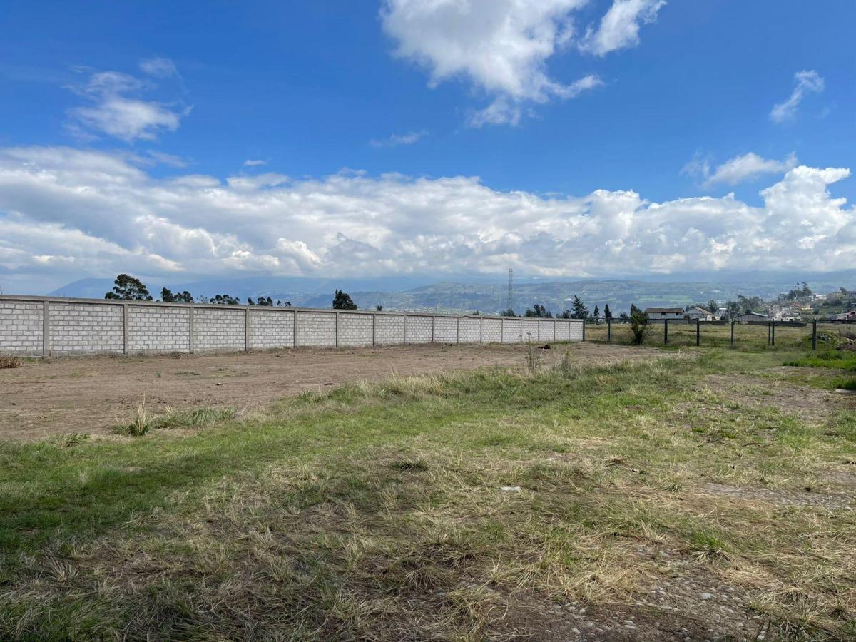 Terreno Plano en Venta en Urbanización Privada Unamuncho, Tungurahua — imagen 8