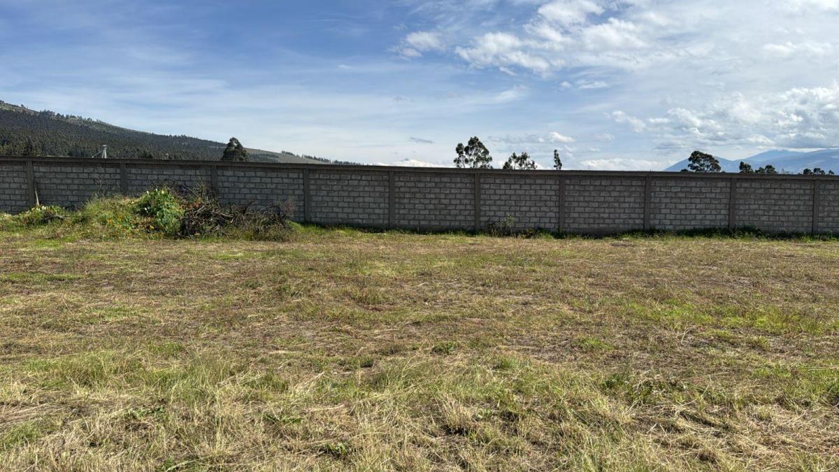 Terreno Plano en Venta en Urbanización Privada Unamuncho, Tungurahua — imagen 6