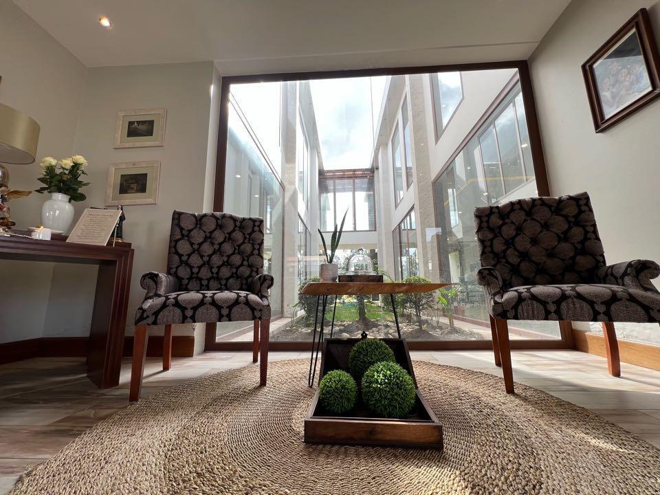 Oportunidad Venta Hermosa Casa 4 Dorm. Calderón Lujo — imagen 8