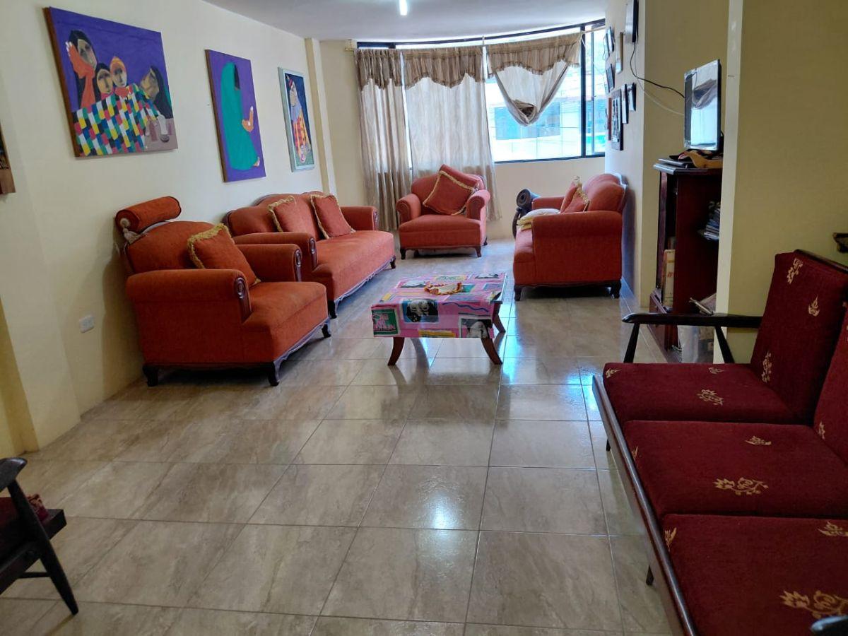Casa Comercial de 357 m² Más 160 m² de Terreno en Venta en Puéllaro — imagen 10