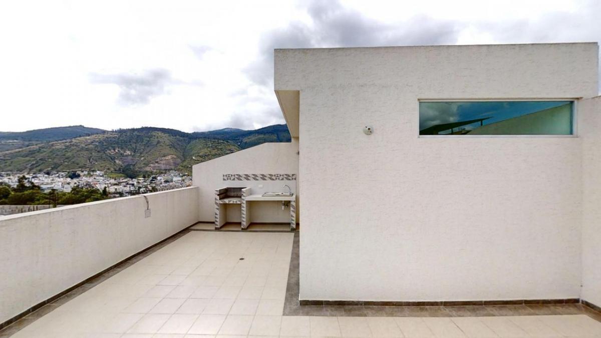 Venta Casa con Terraza en Carcelen — imagen 2