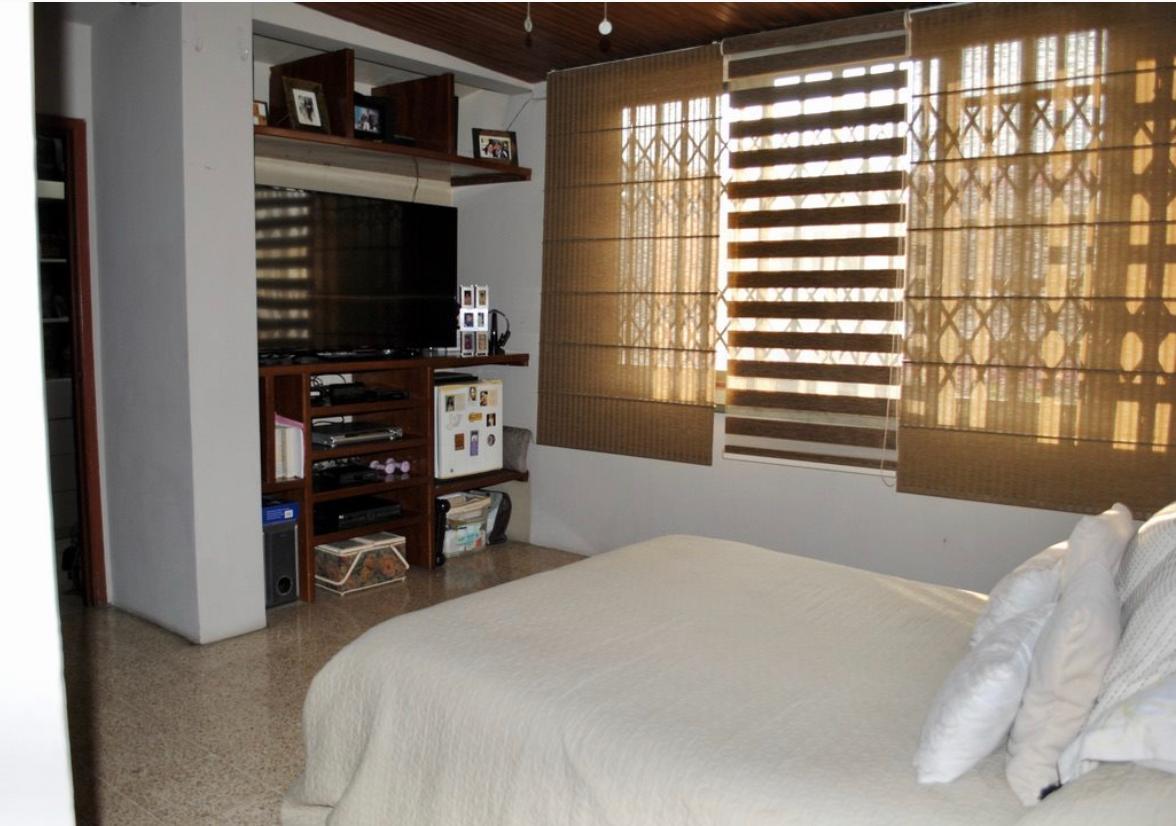 Vendo Hermosa Casa en La Garzota 4 Dorm + Estudio, Guayas — imagen 8