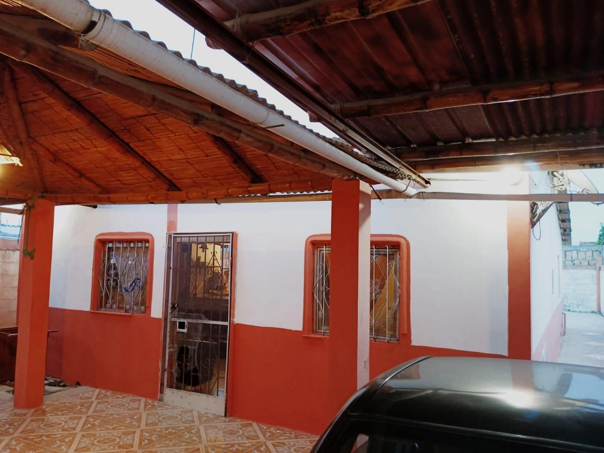 Vendo Bonita Casa en Sector Tranquilo en Santa Elena — imagen 8