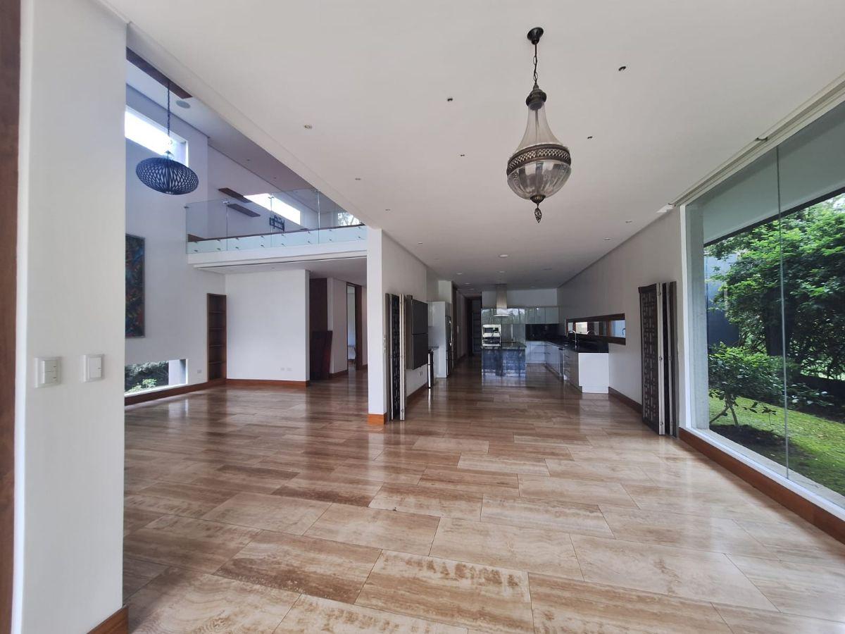 Venta Casa de Lujo Tumbaco Sector La Viña — imagen 9
