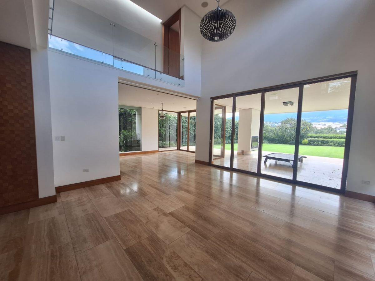 Venta Casa de Lujo Tumbaco Sector La Viña — imagen 6