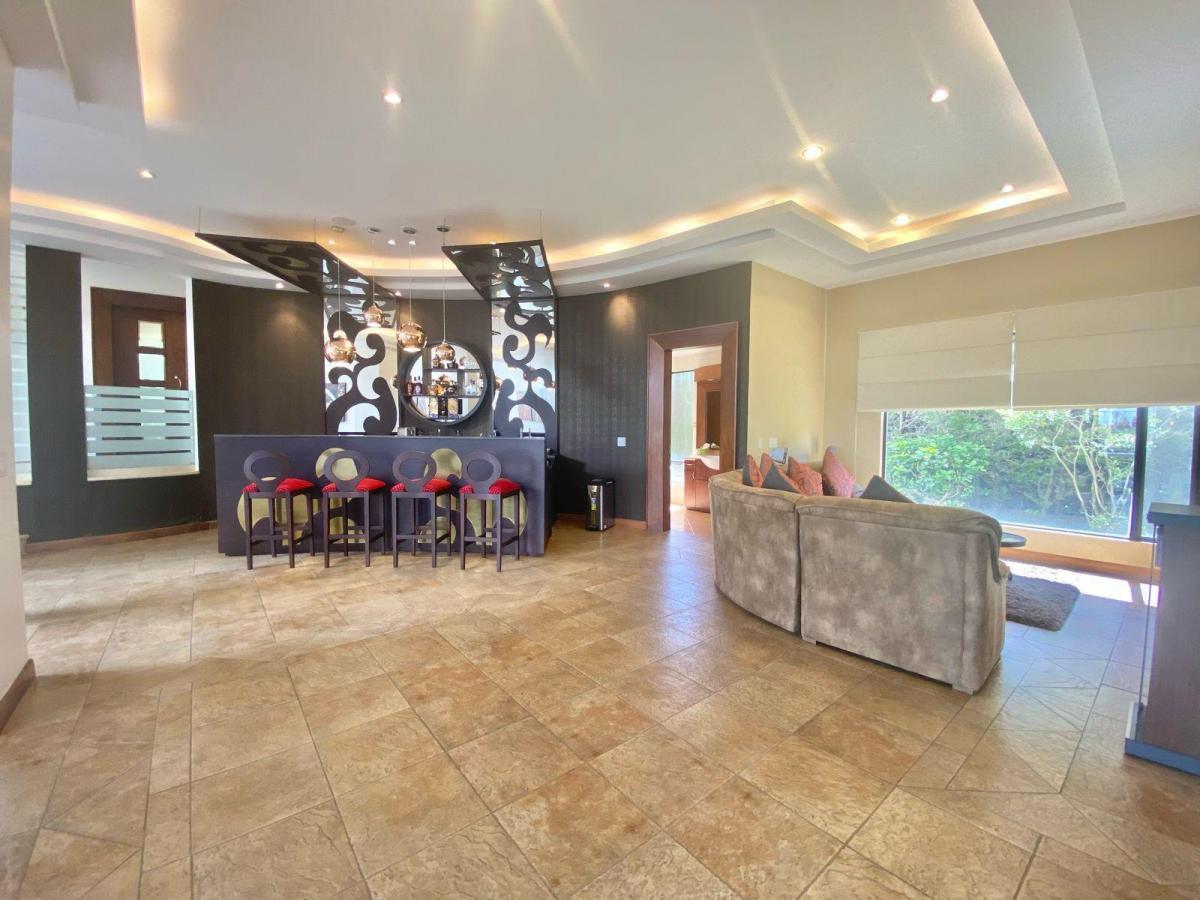 Mga / Venta Casa de Lujo en Cumbaya — imagen 8
