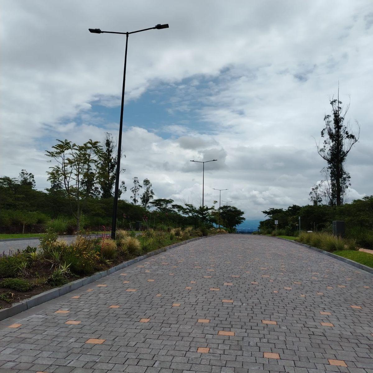 Venta en Tumbaco de Terreno Collaquí en Urbanización de Primera — imagen 8