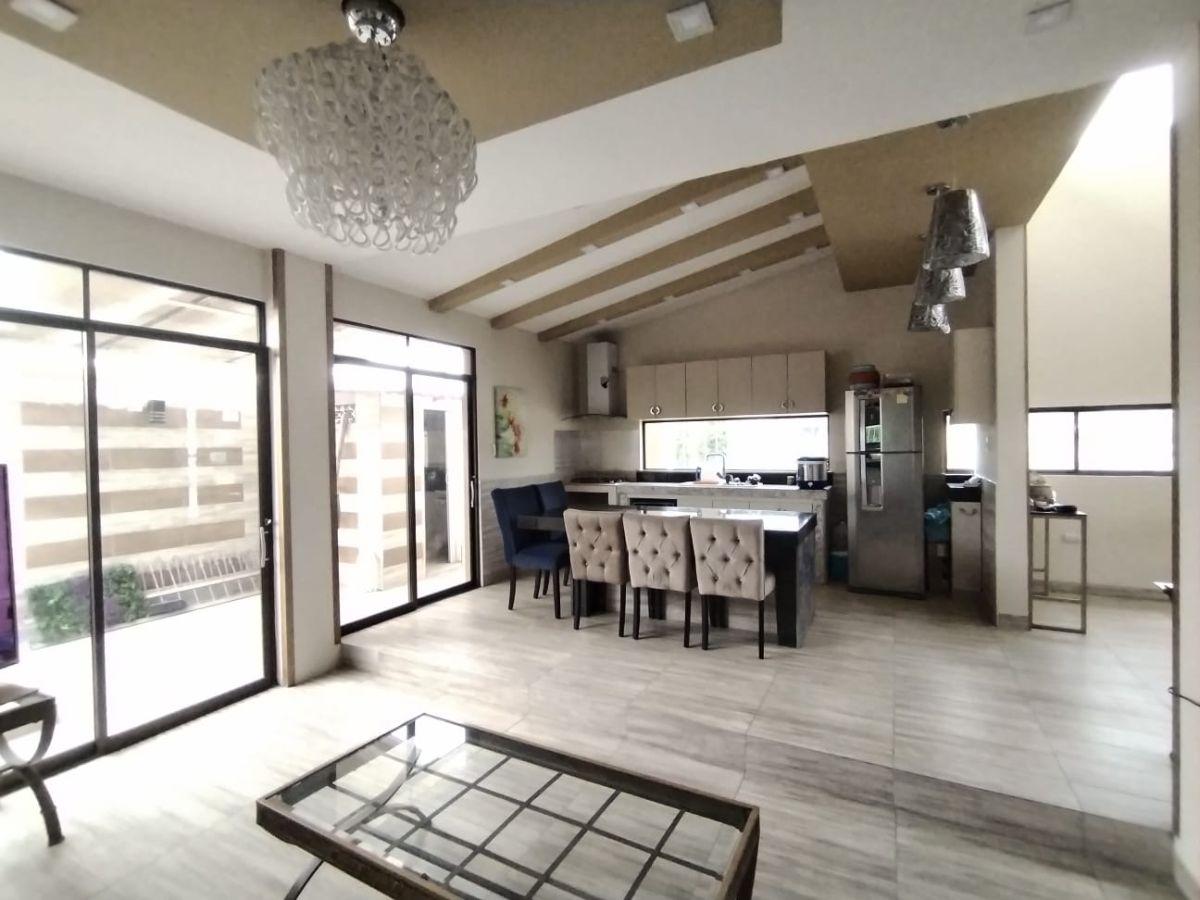 Casa Esquinera en Venta - en Urbanizacion El Condado Vicolinci - en Daule, Guayas — imagen 8