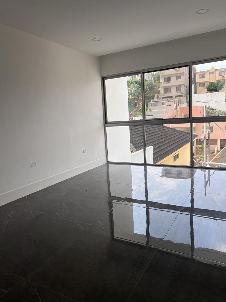 Exclusiva Casa en Venta en Ceibos con Diseño Moderno y Acabados de Lujo (Wt), Guayas — imagen 5