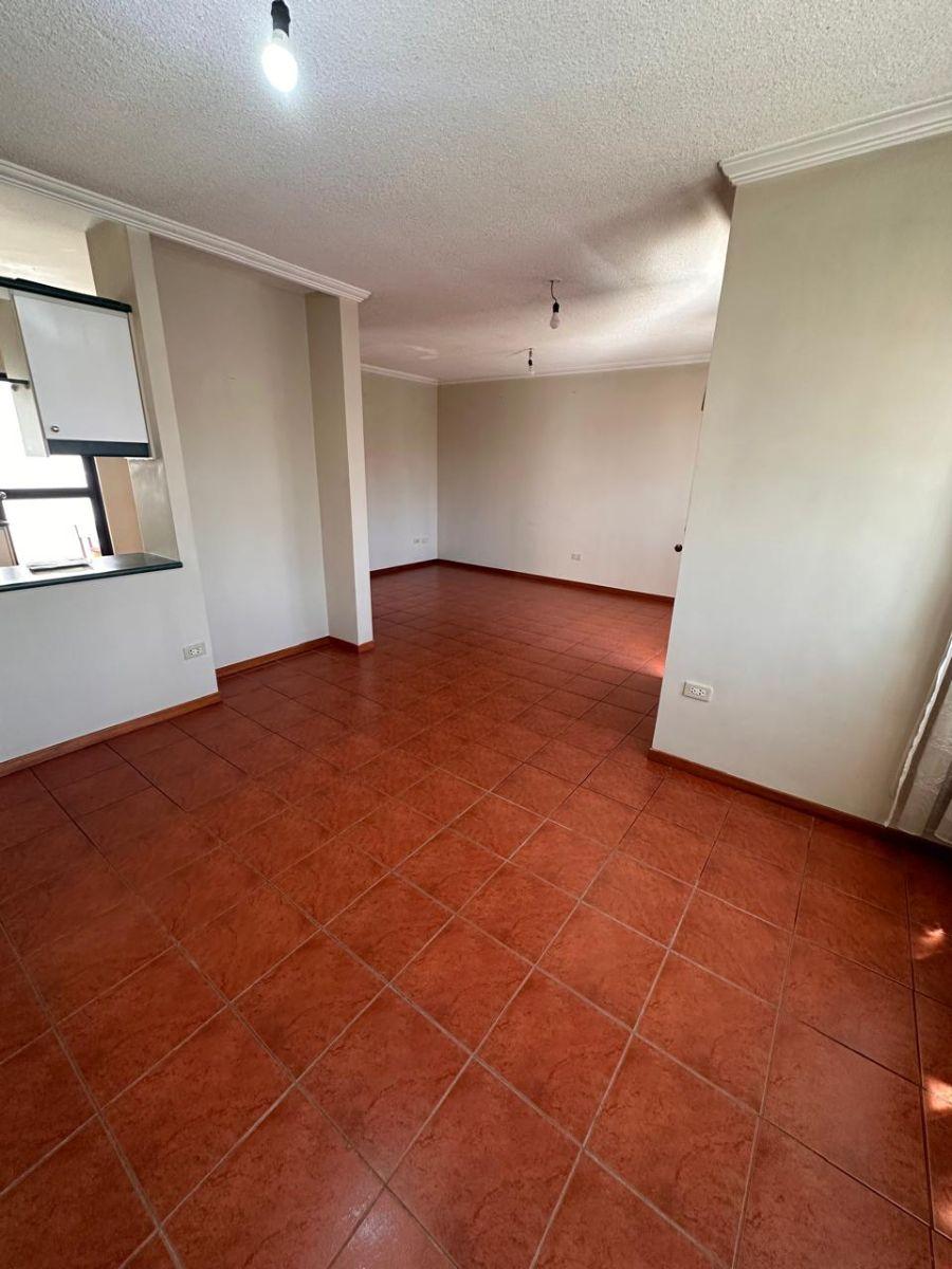Venta de Casa Ciudad 2 Hemisferios en Excelentes Condiciones — imagen 9