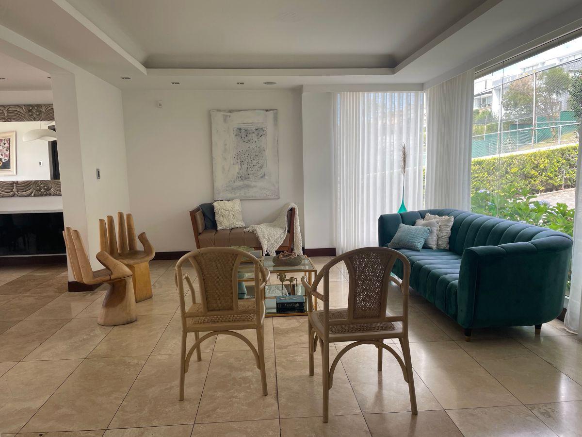 Casa de Lujo en Venta en Cumbaya en Urbanización de Lujo — imagen 9