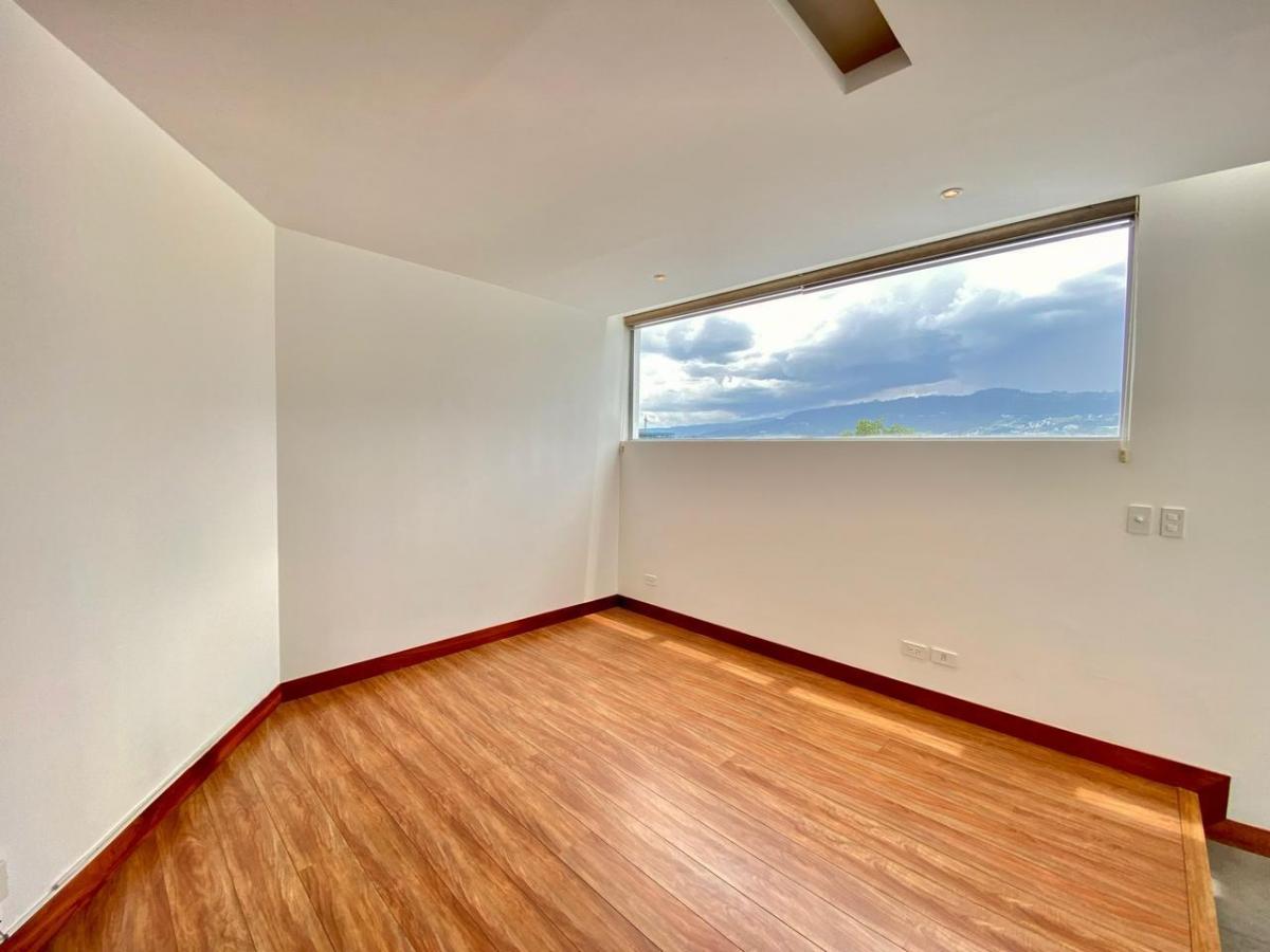 Casa en Venta o Renta Cumbaya - Tumbaco — imagen 5