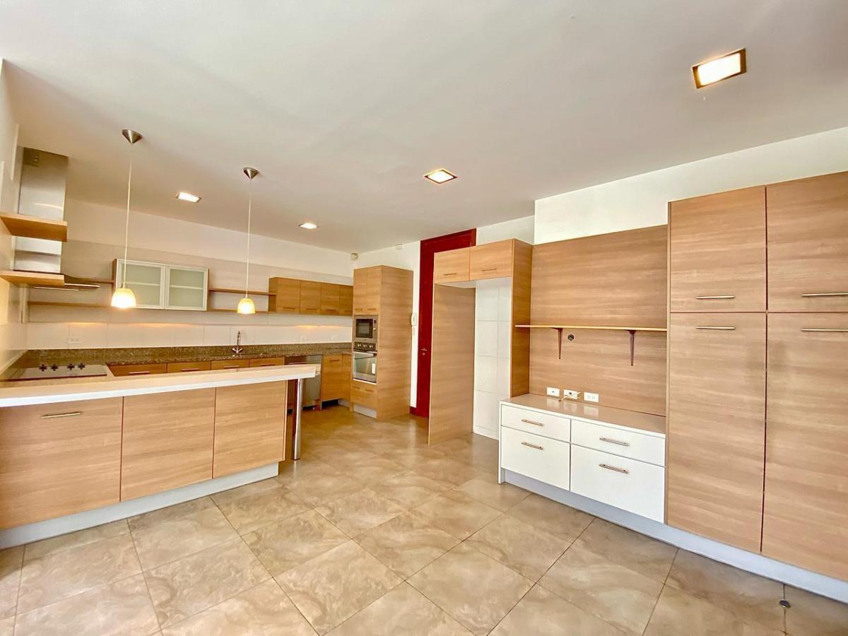 Casa en Venta o Renta Cumbaya - Tumbaco — imagen 3