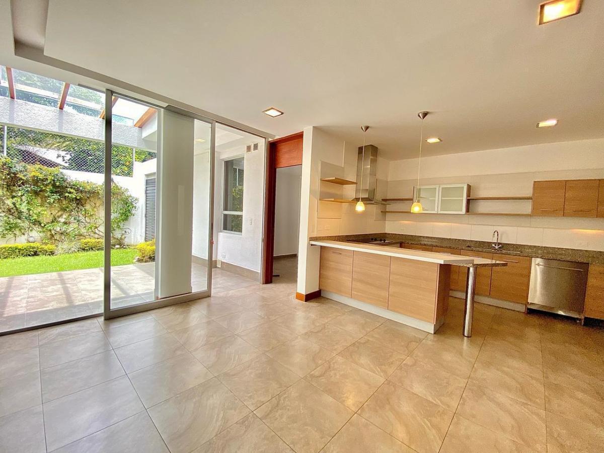Casa en Venta o Renta Cumbaya - Tumbaco — imagen 2
