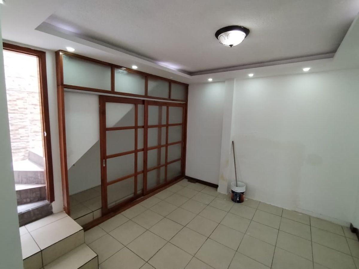 Se Vende Casa Remodelada 2 Dorm. Quito Norte — imagen 2