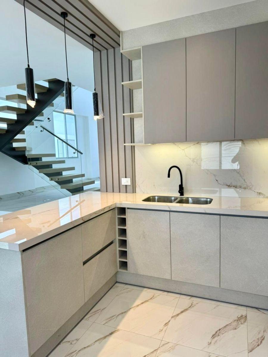 Casa de Venta Urb Cristal Azul 200 m de Terreno 137 m de Construccion $165.000, Manabí — imagen 6