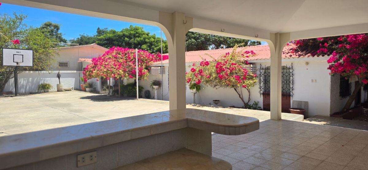 Vendo Casa + Suite Salinas 500 m² Oportunidad Frente Colegio Rubira $118k — imagen 8
