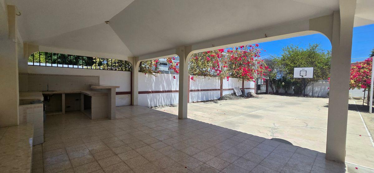 Vendo Casa + Suite Salinas 500 m² Oportunidad Frente Colegio Rubira $118k — imagen 6