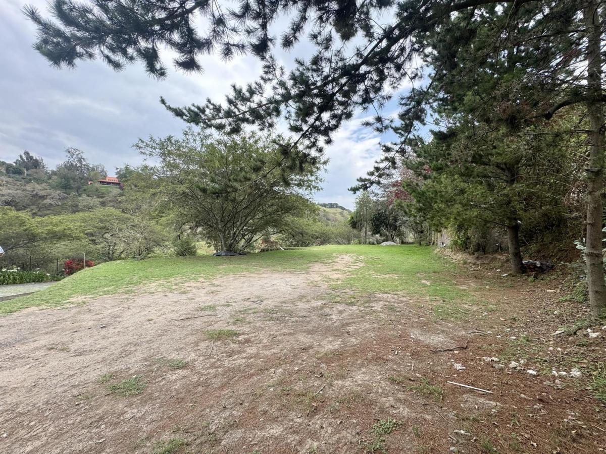 Terreno Plano de Venta en Cumbayá Cerca Al Chaquiñan — imagen 8
