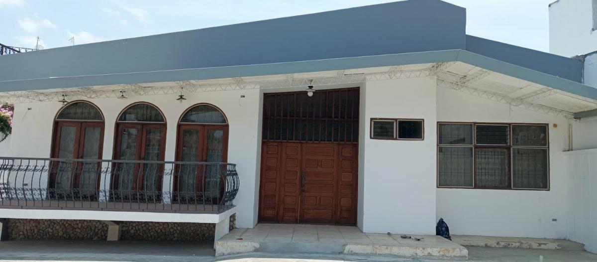 Se Vende Casa en Portoviejo, Calle Tennis Club, Manabí — imagen 7