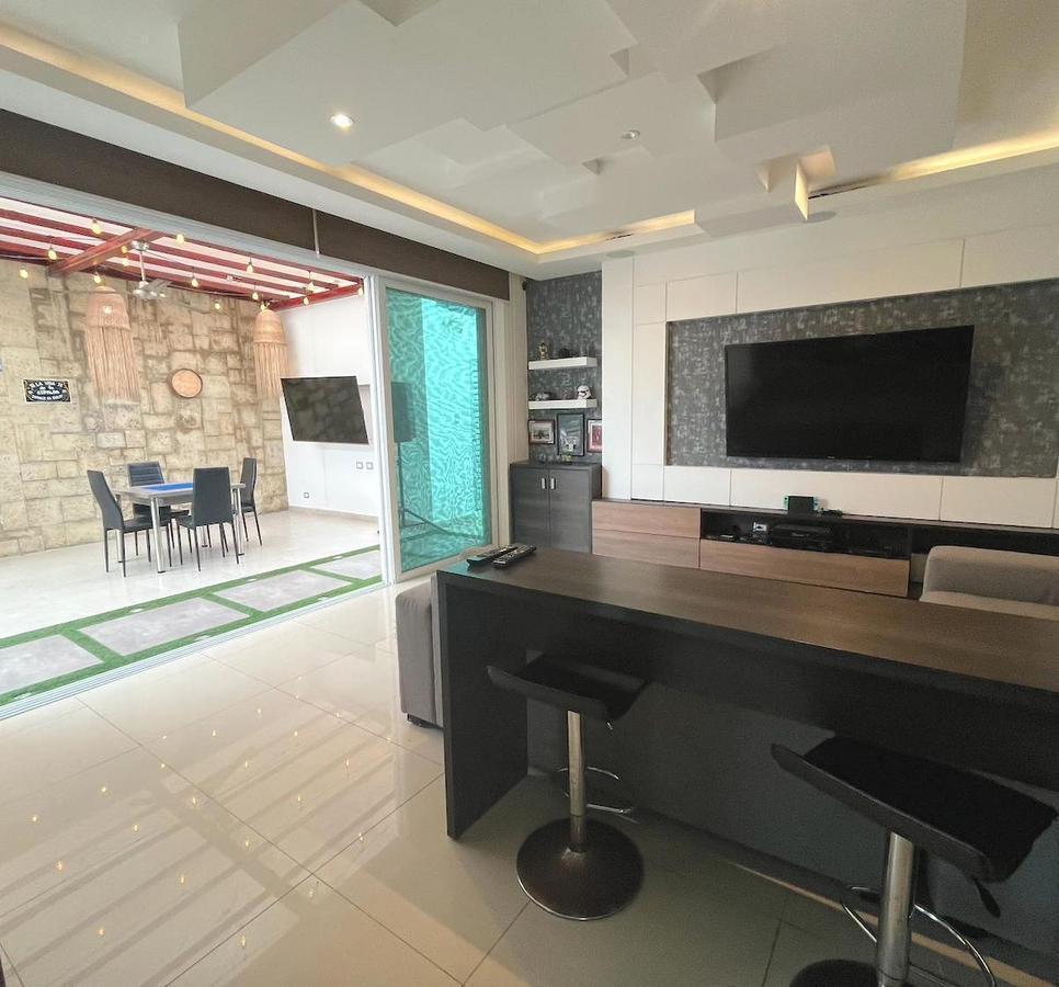 Gran Casa de 4 Dorm., 390 m² Totales, Estilo Moderno en Ciudadela Privada, Manabí — imagen 8