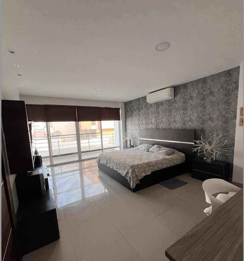 Gran Casa de 4 Dorm., 390 m² Totales, Estilo Moderno en Ciudadela Privada, Manabí — imagen 5