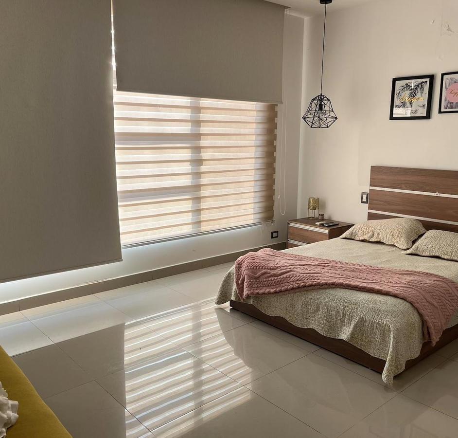 Gran Casa de 4 Dorm., 390 m² Totales, Estilo Moderno en Ciudadela Privada, Manabí — imagen 2