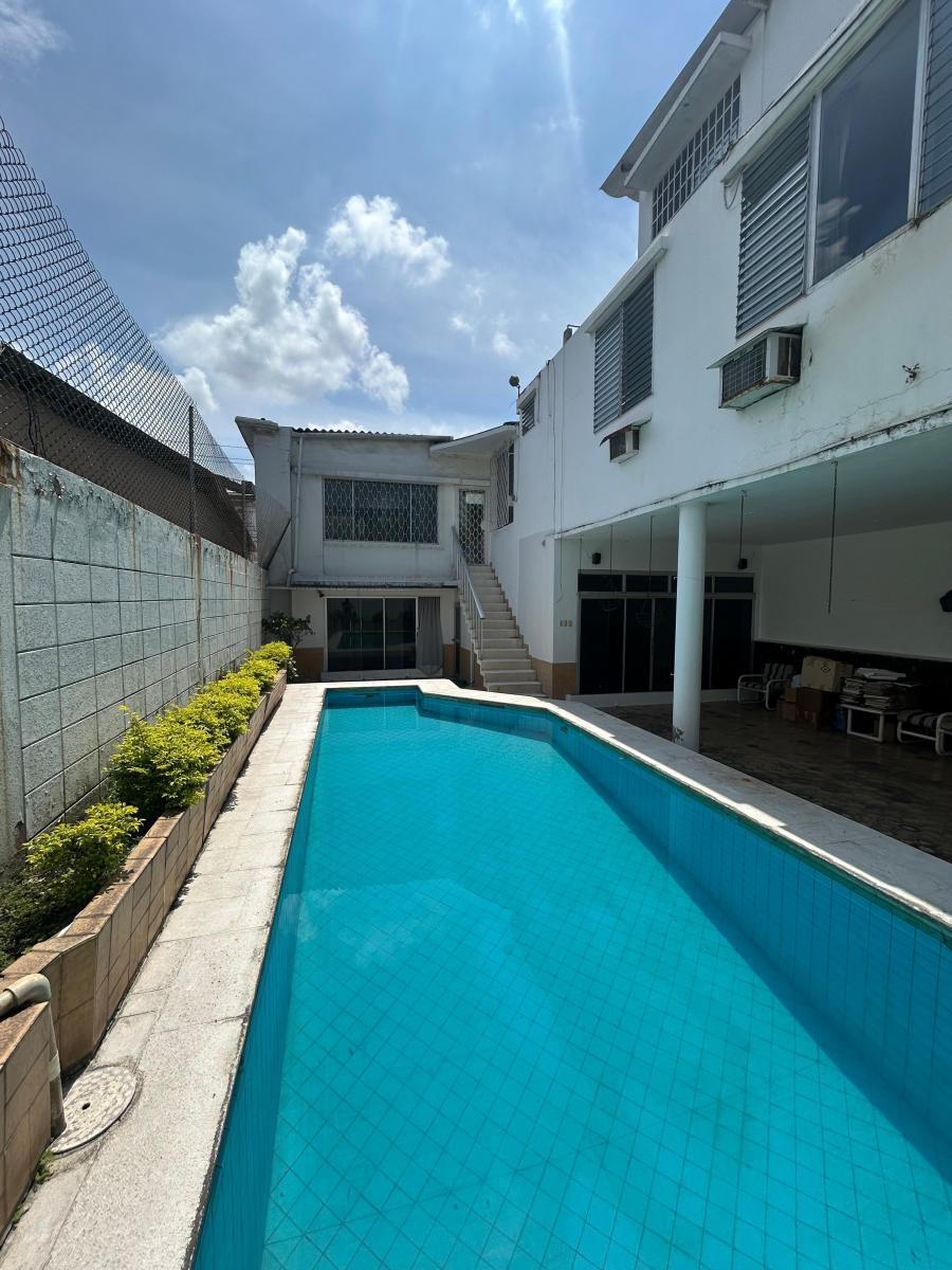 Se Vende Hermosa Casa en Urdesa Central, Guayas — imagen 8