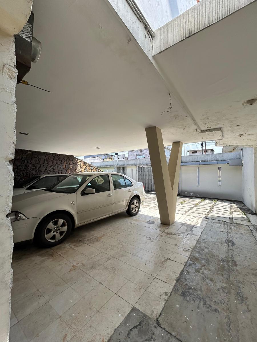 Se Vende Hermosa Casa en Urdesa Central, Guayas — imagen 6