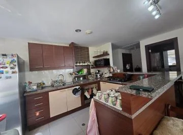 Departamento de 155 m² con Balcon 3 Habitaciones en Venta en República de El Salvador — imagen 2