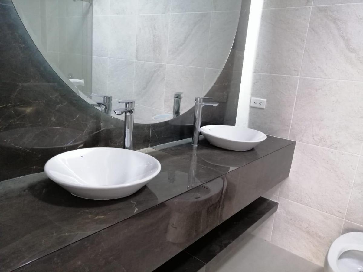 Venta Casa de Estreno - Ciudad Celeste - Acabados de Lujo - (W. L), Guayas — imagen 7