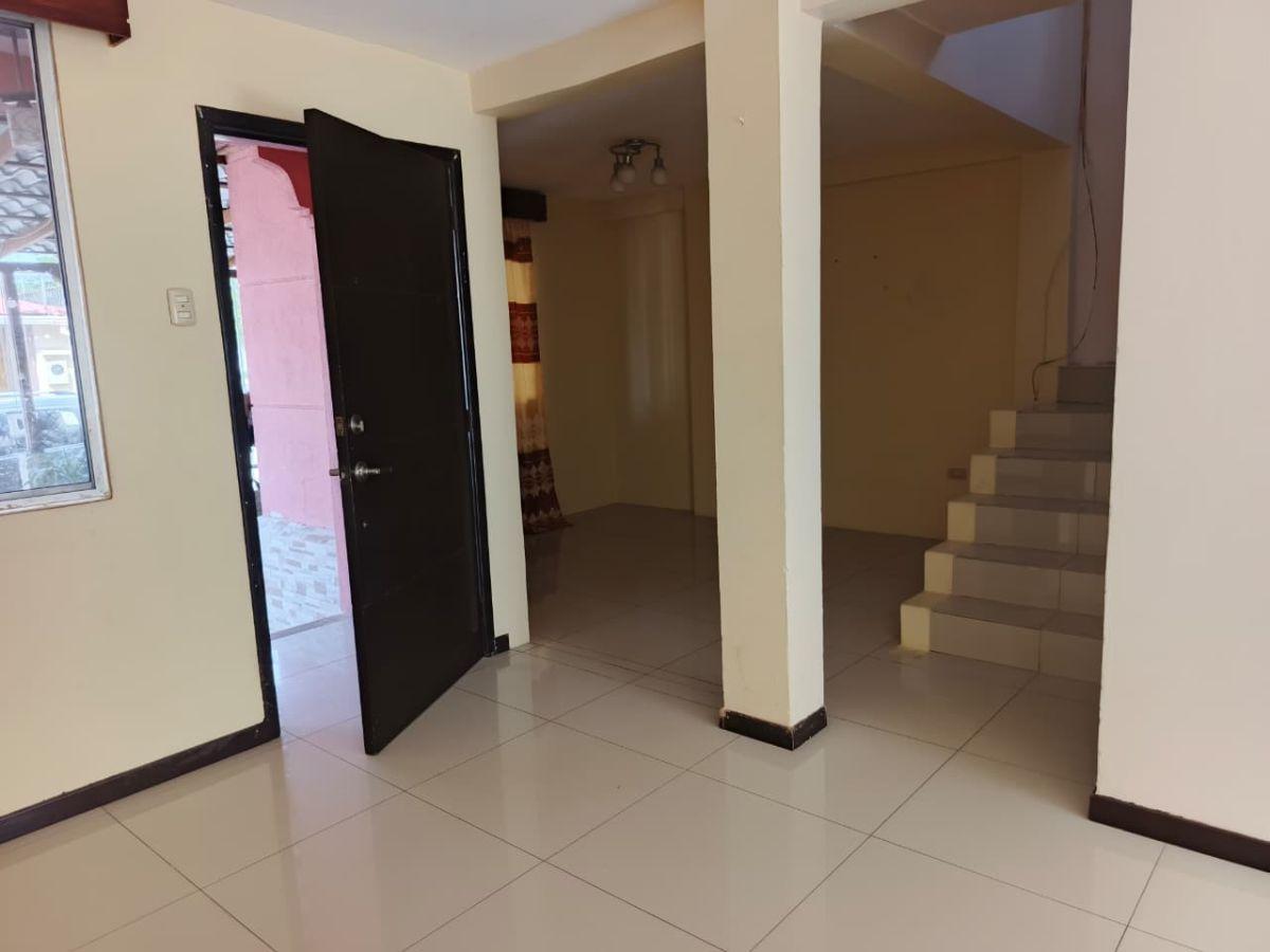 Venta de Casa en Urb. Gran Vittoria Etapa Rosetta Vía Samborondón Salitre, Guayas — imagen 2