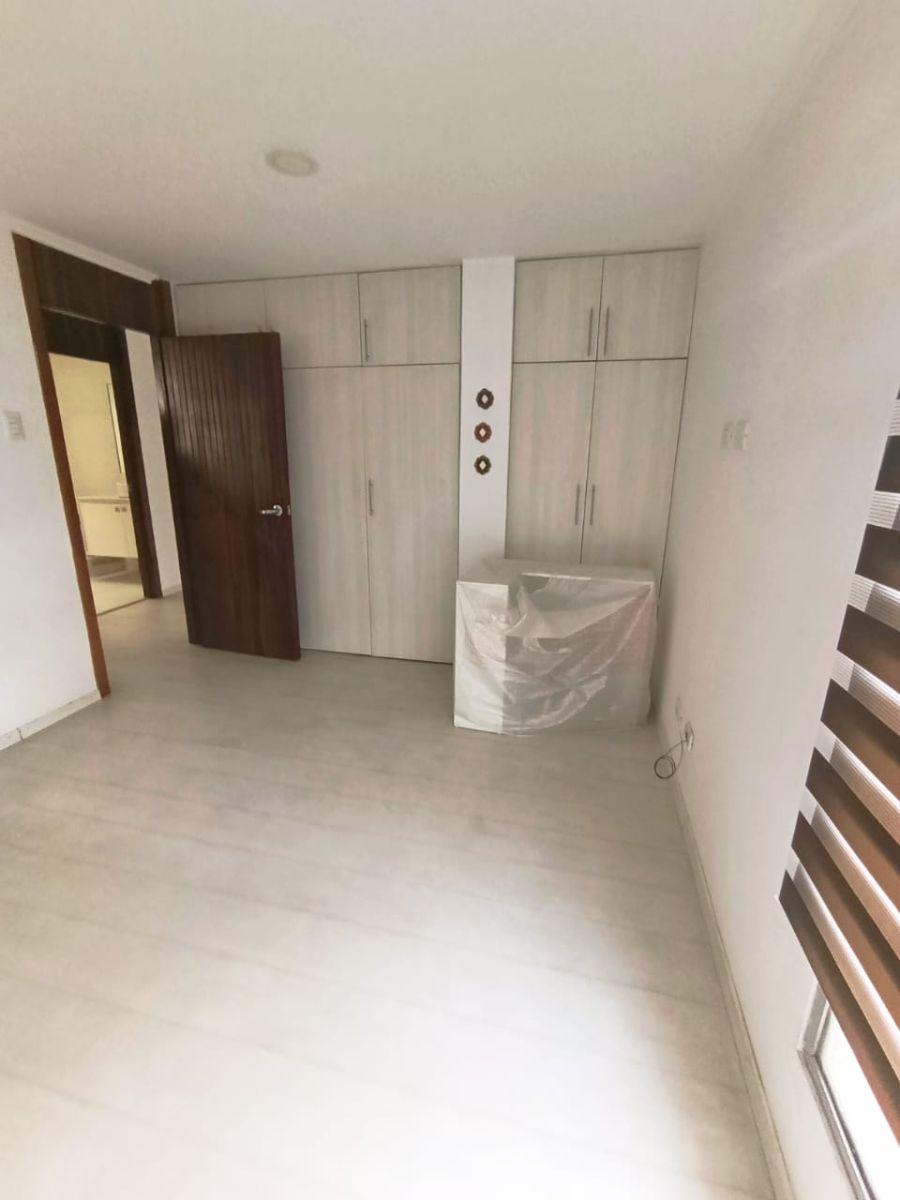 Departamento de Dos Niveles de 154 m² con 2 Habitaciones en Venta en Urdesa / Suite Adicional, Guayas — imagen 8