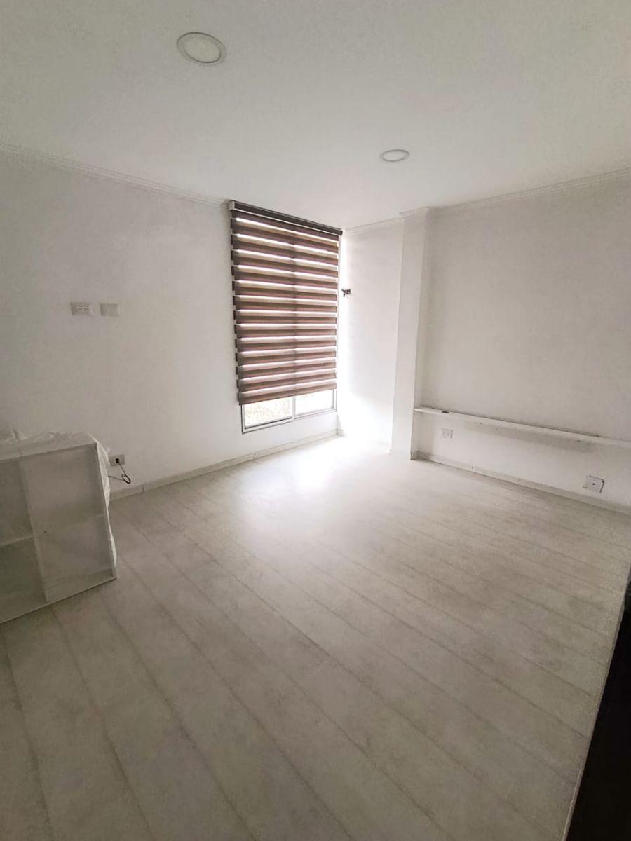 Departamento de Dos Niveles de 154 m² con 2 Habitaciones en Venta en Urdesa / Suite Adicional, Guayas — imagen 6