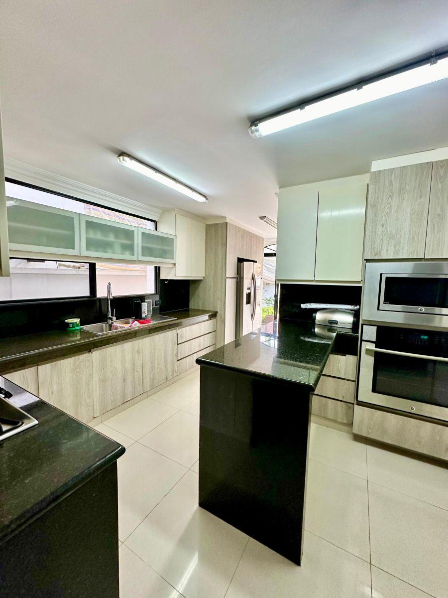 Venta. Via Samborondon. Urb. Vista Sol. Linda Casa. 4 Hab. $320.000 Neg. Guayas — imagen 4