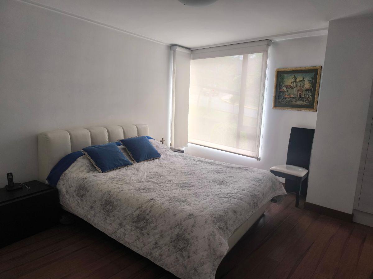 Quito Sector Coruña, Iglesia de La Paz, en Venta Acogedor Departamento de Dos Dorm. — imagen 3