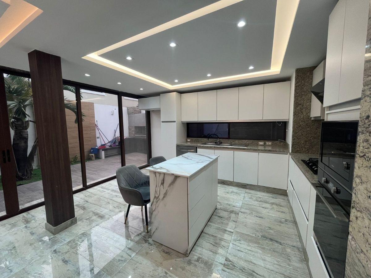 Vendo Moderna Casa en Ciudad Celestes de 4 Dorm., Guayas — imagen 9