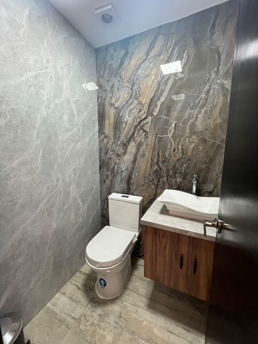 Vendo Moderna Casa en Ciudad Celestes de 4 Dorm., Guayas — imagen 2